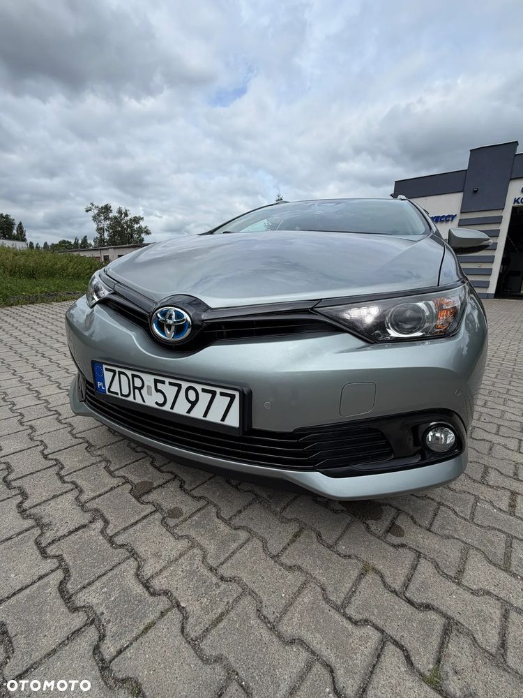 Toyota Auris Hybrid 135 Premium - 4