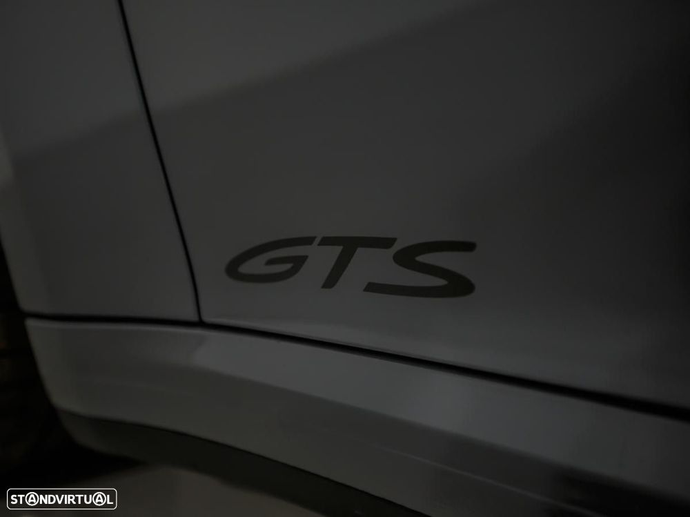 Porsche 911 (992) Carrera 4 GTS - 6