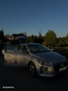 Hyundai IONIQ - 8