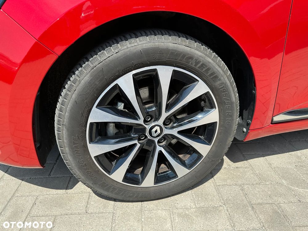 Renault Clio - 31