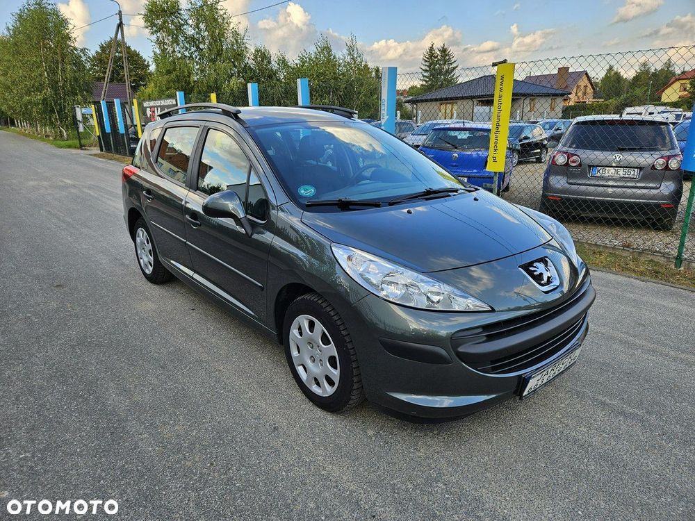 Peugeot 207 - 3