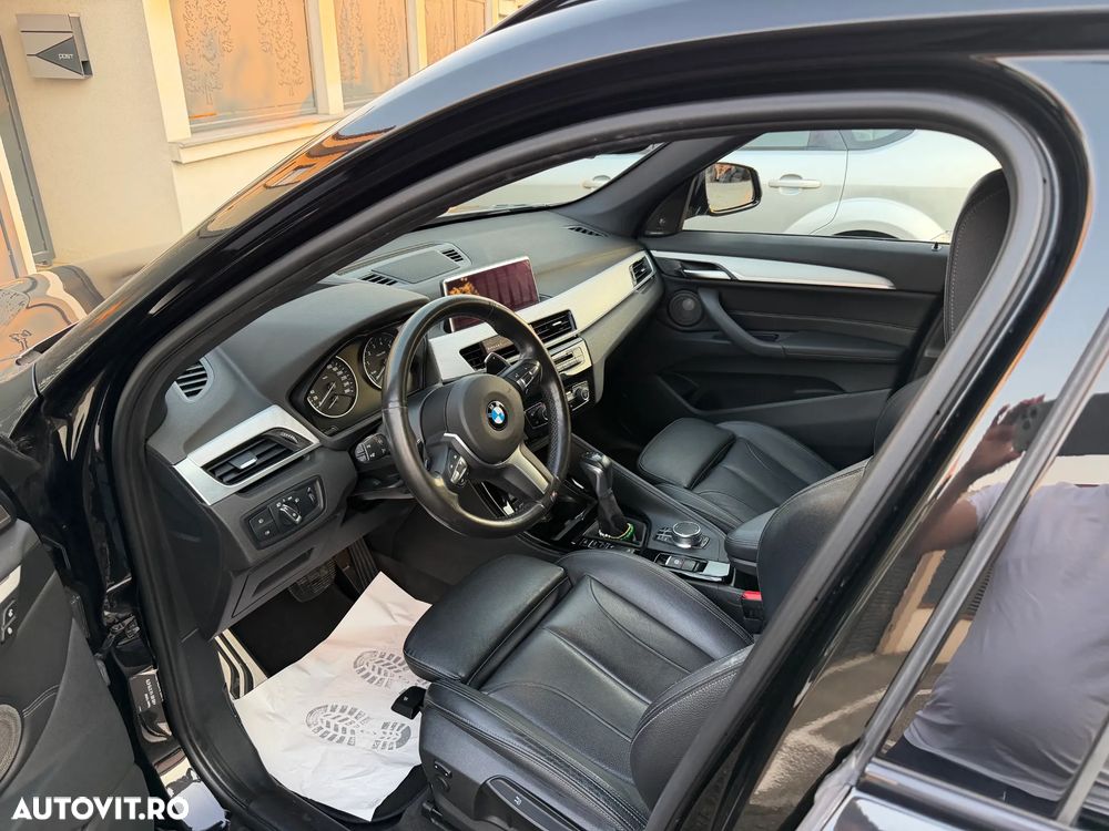 BMW X1 xDrive20i AT M Sport - 13