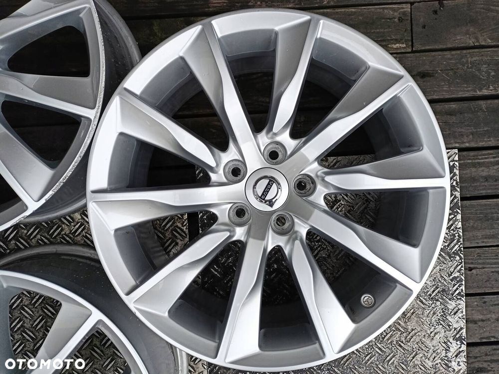 Oryginał felgi 18cali Volvo S60 S90 V40 V60 V90 XC90 R-Design - 4