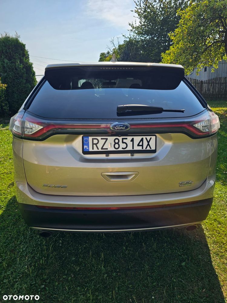 Ford Edge - 2