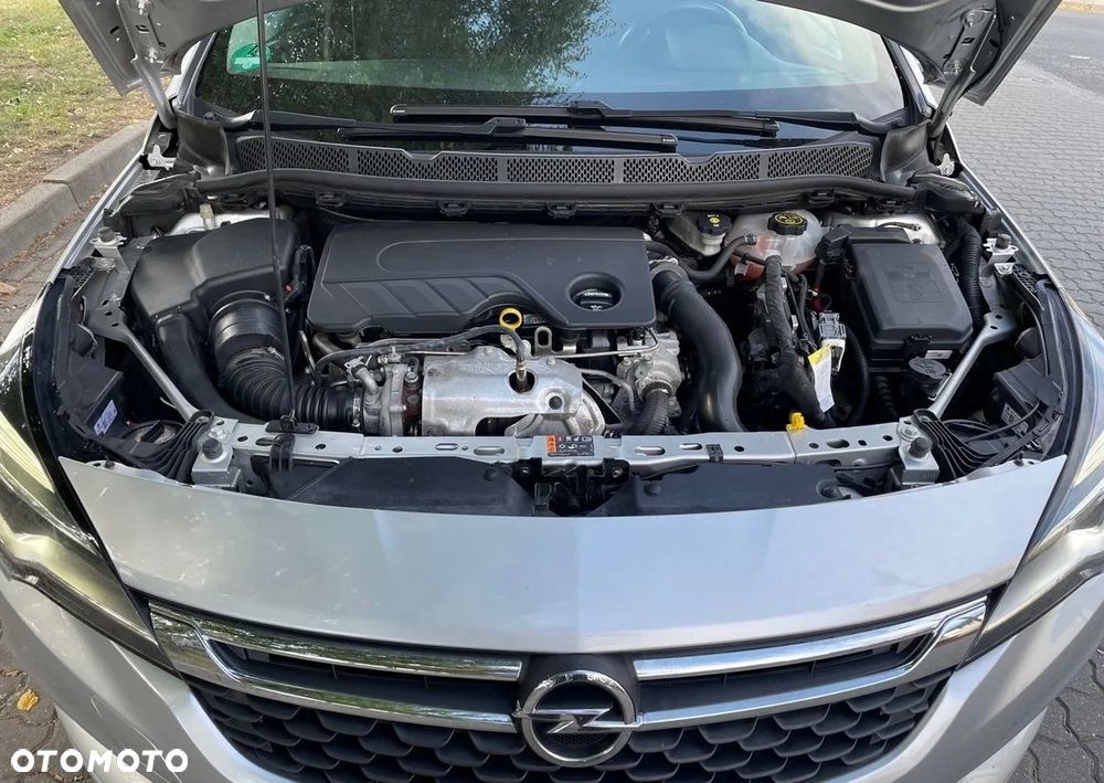Opel Astra 1.6 D Start/Stop Dynamic - 11