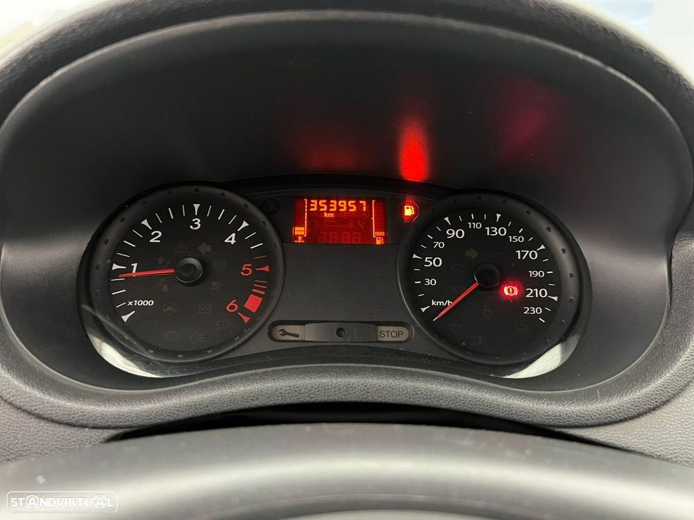 Renault Clio 1.5 dCi Pack - 11