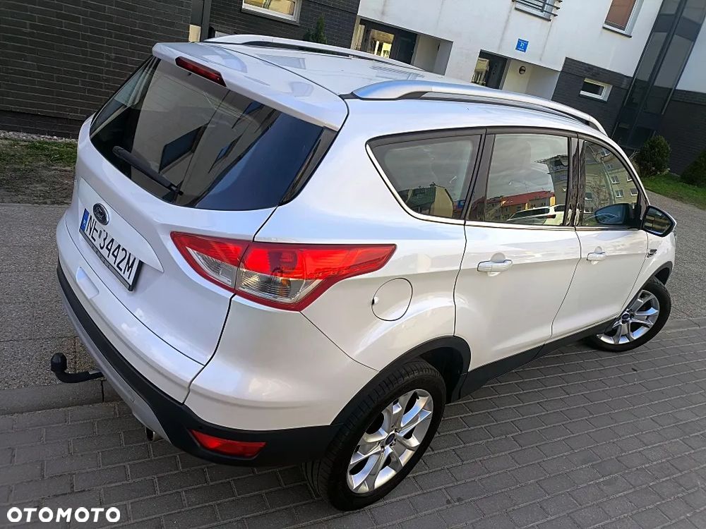 Ford Kuga 2.0 TDCi 2x4 Titanium - 13