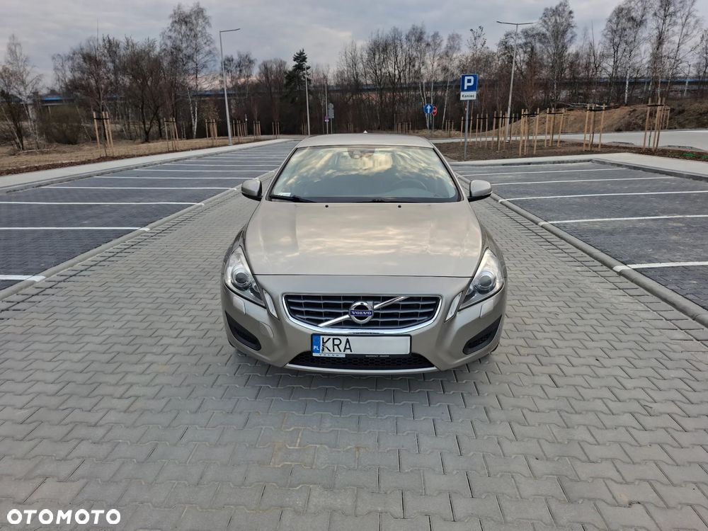 Volvo S60 T3 Momentum - 7