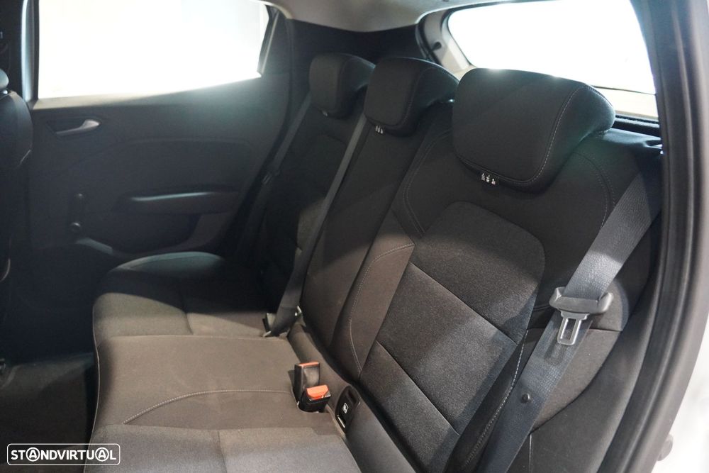 Renault Clio - 22