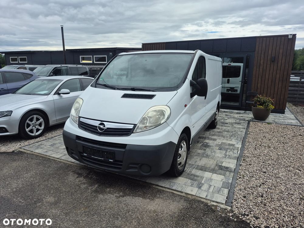 Opel Vivaro - 1