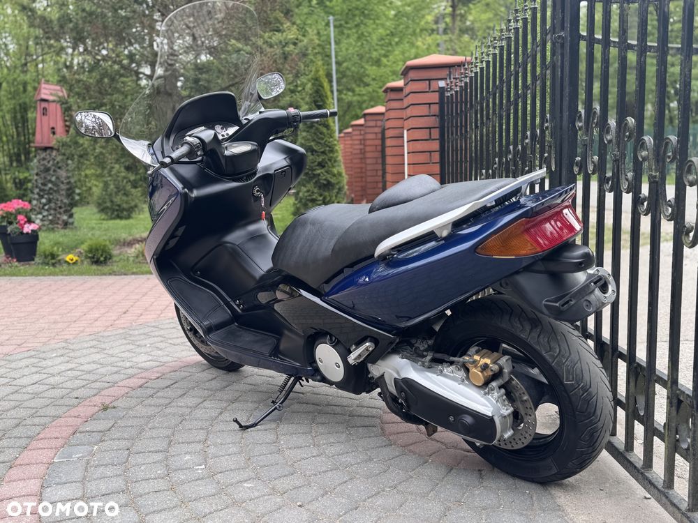 Yamaha Tmax - 8
