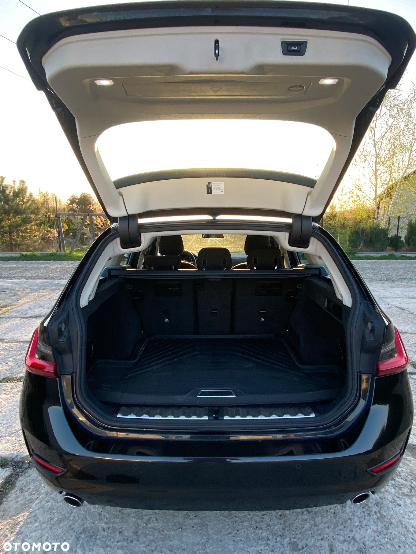 BMW Seria 3 318d - 12
