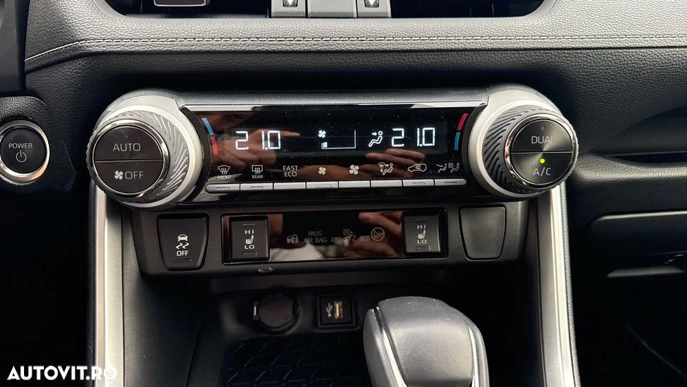 Toyota RAV4 2.5 VVT-iE 4x4 Dynamic - 35