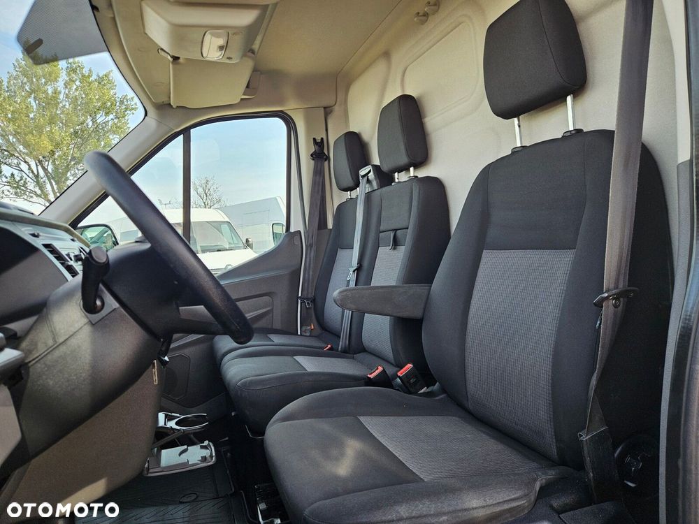 Ford transit - 17