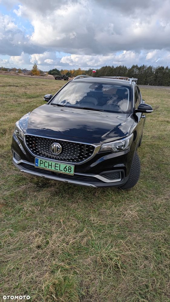 MG ZS EV Luxury - 1