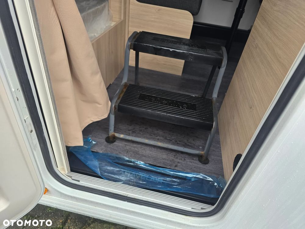 Caravelair 426 alba 1150dmc 3 sypialnie PIĘTRUS hobby adria knaus - 11