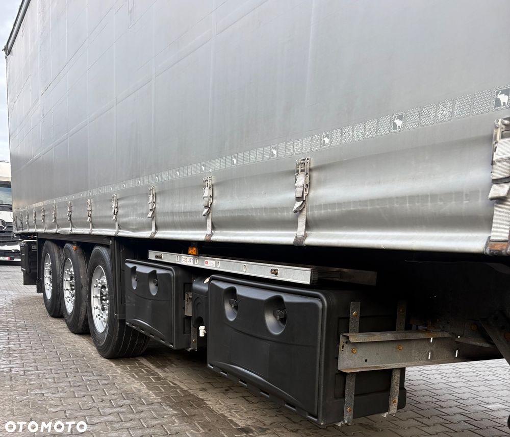 Schmitz Cargobull Standard Oś Podnoszona - 13