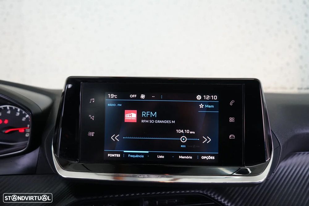 Peugeot 2008 1.2 PureTech Style - 32