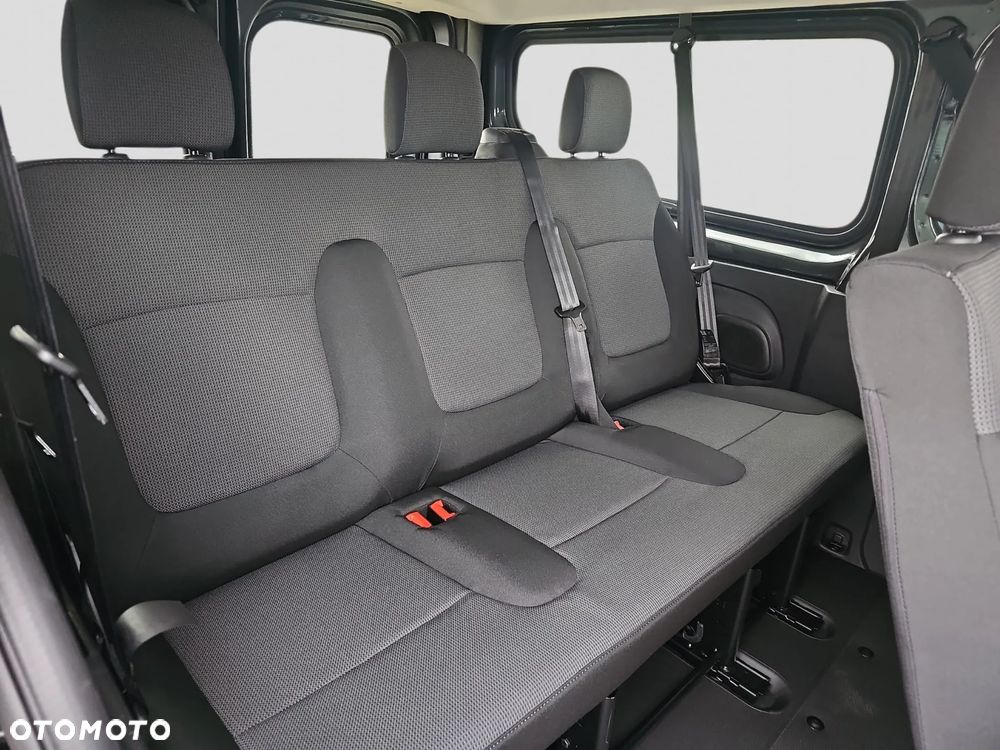 Renault Trafic - 12