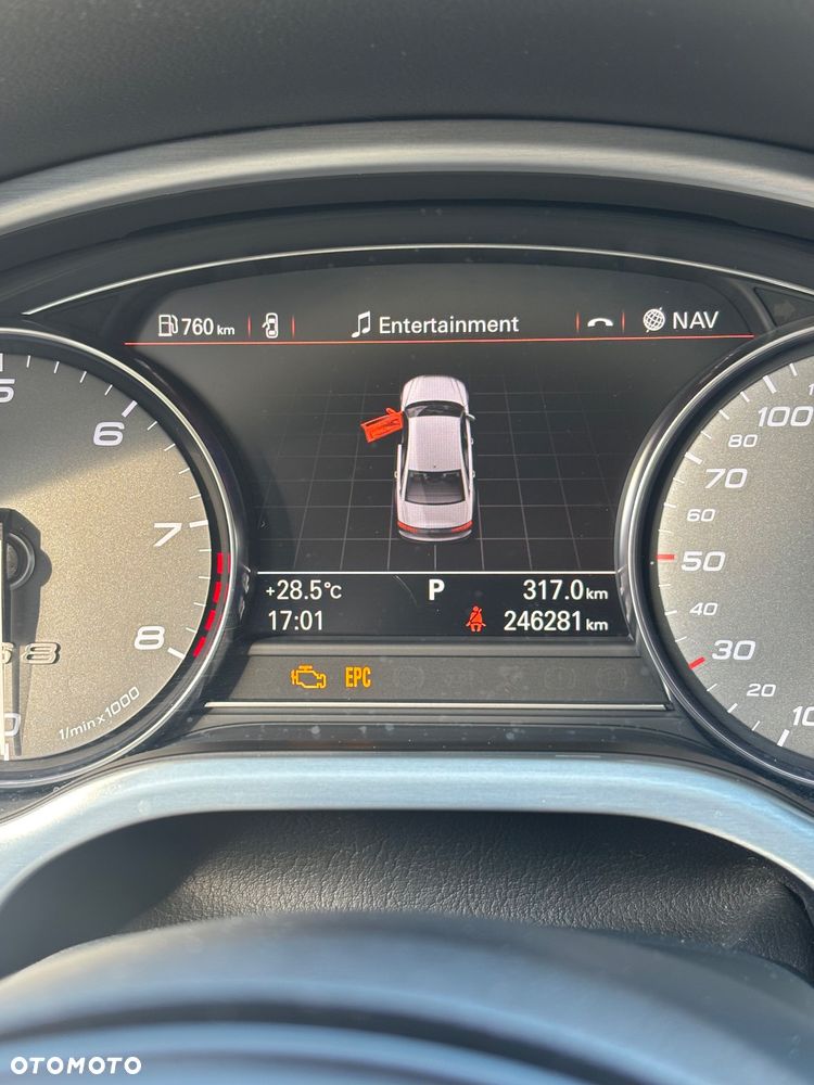 Audi S8 - 8