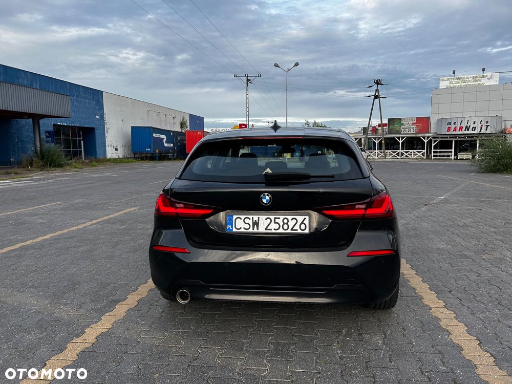BMW Seria 1 118i Sport Line - 7