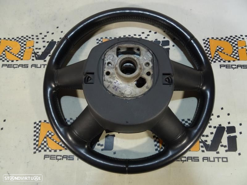 Volante Audi A3 (8P1)  Volante Audi A3 8P / A4 B6 B7 B8 / A5 8T / A6 C - 8