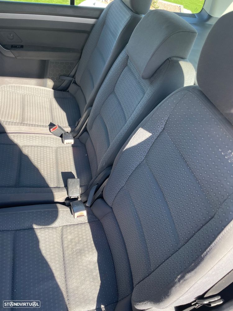 VW Touran 1.9 TDi Conceptline - 7