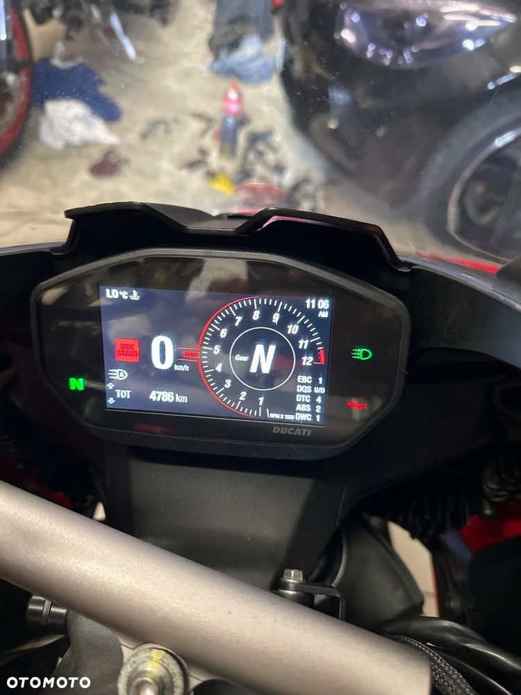 Ducati Panigale V2 - 5