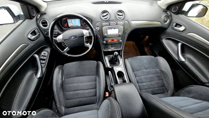 Ford Mondeo 2.0 Platinium X Plus (Titanium) - 2