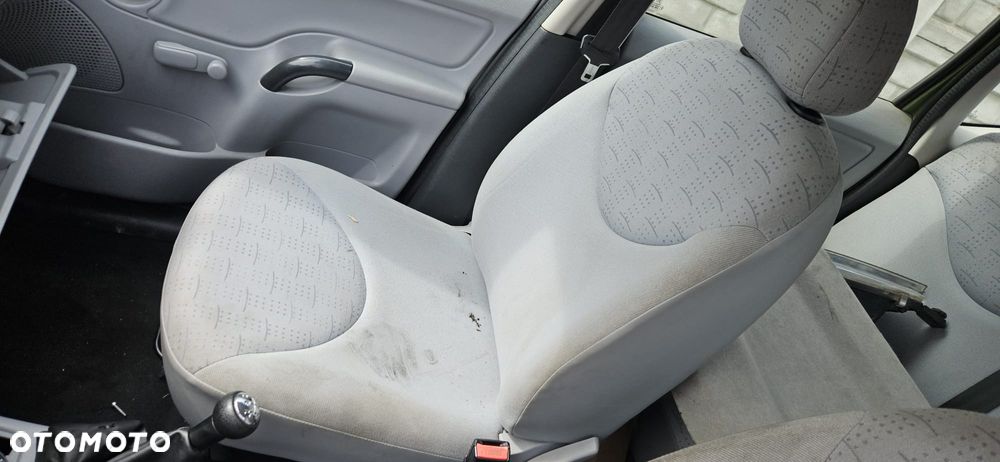 CITROEN C3 02 - 05 1.1 8V HFX - OSLONA PRZECIWSLONECZNA LEWA PRAWA - 13