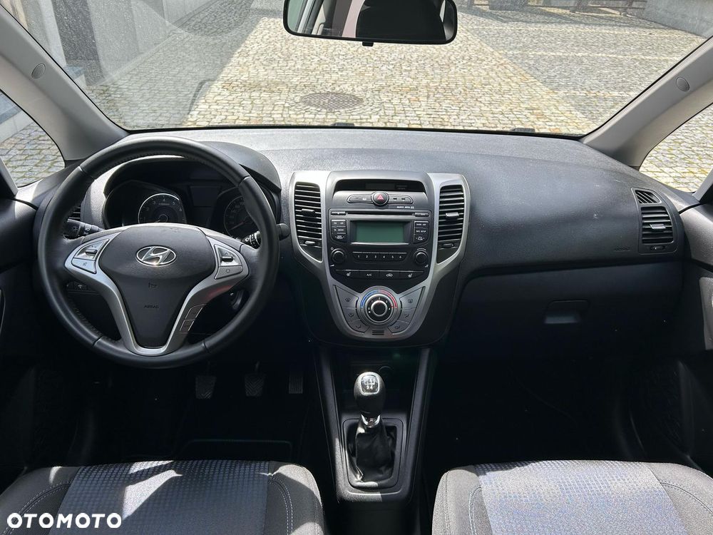 Hyundai ix20 1.4 UEFA EURO 2012 Edition - 11