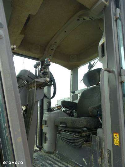 Volvo G946 - 11