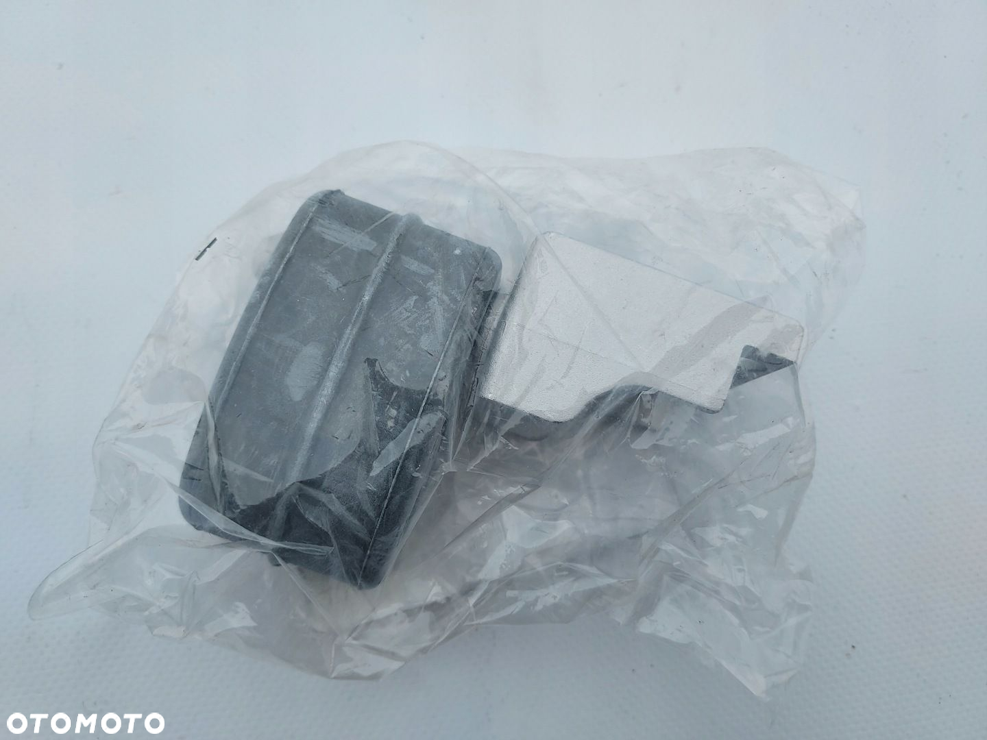 Uchwyt układu wydechowego AUDI SEAT VW 5Q0253144D - 2