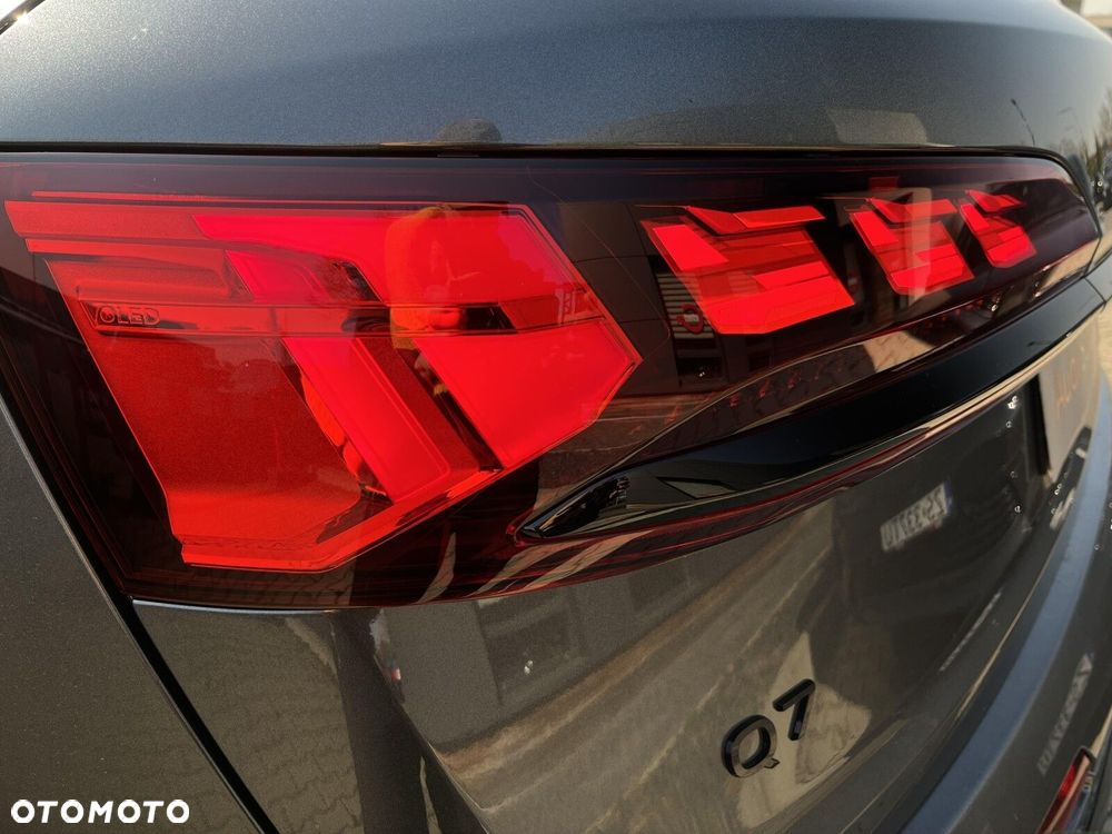 Audi Q7 - 10