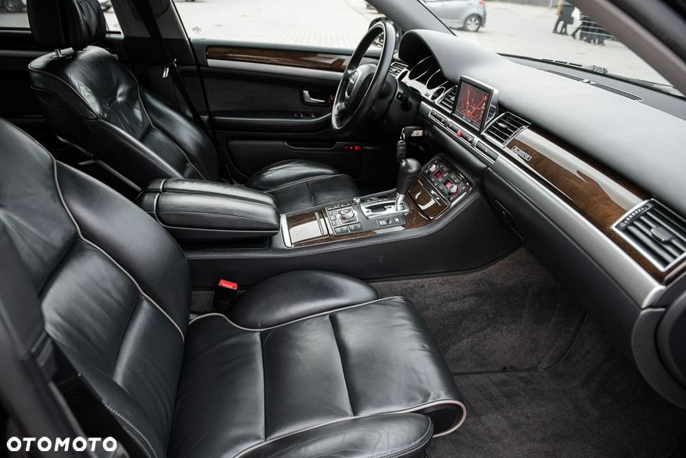 Audi A8 4.2 FSI Quattro - 10