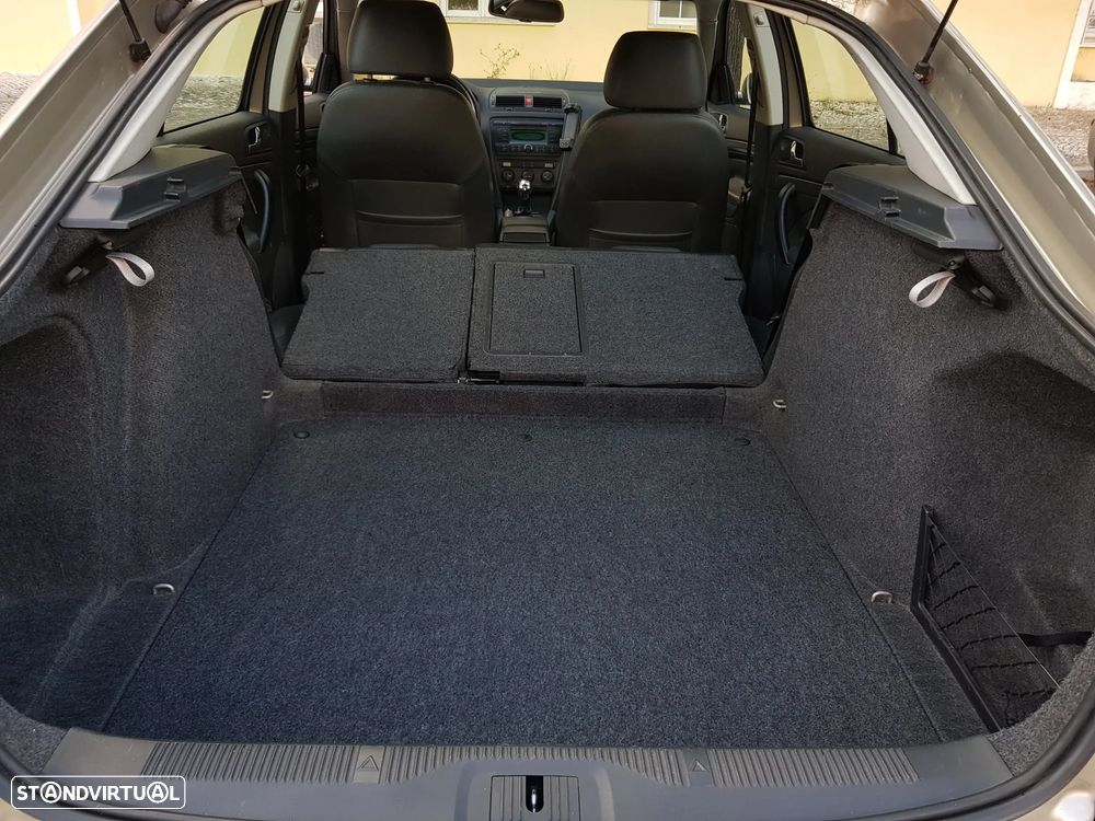 Skoda Octavia 1.6 Elegance - 50