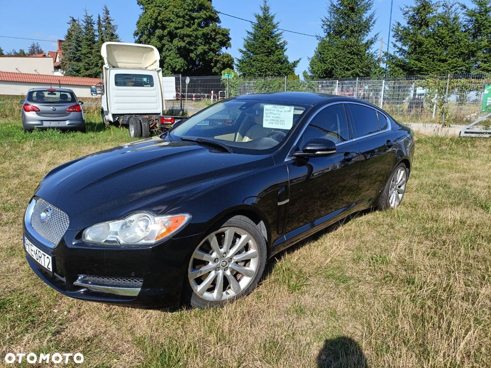 Jaguar XF - 3