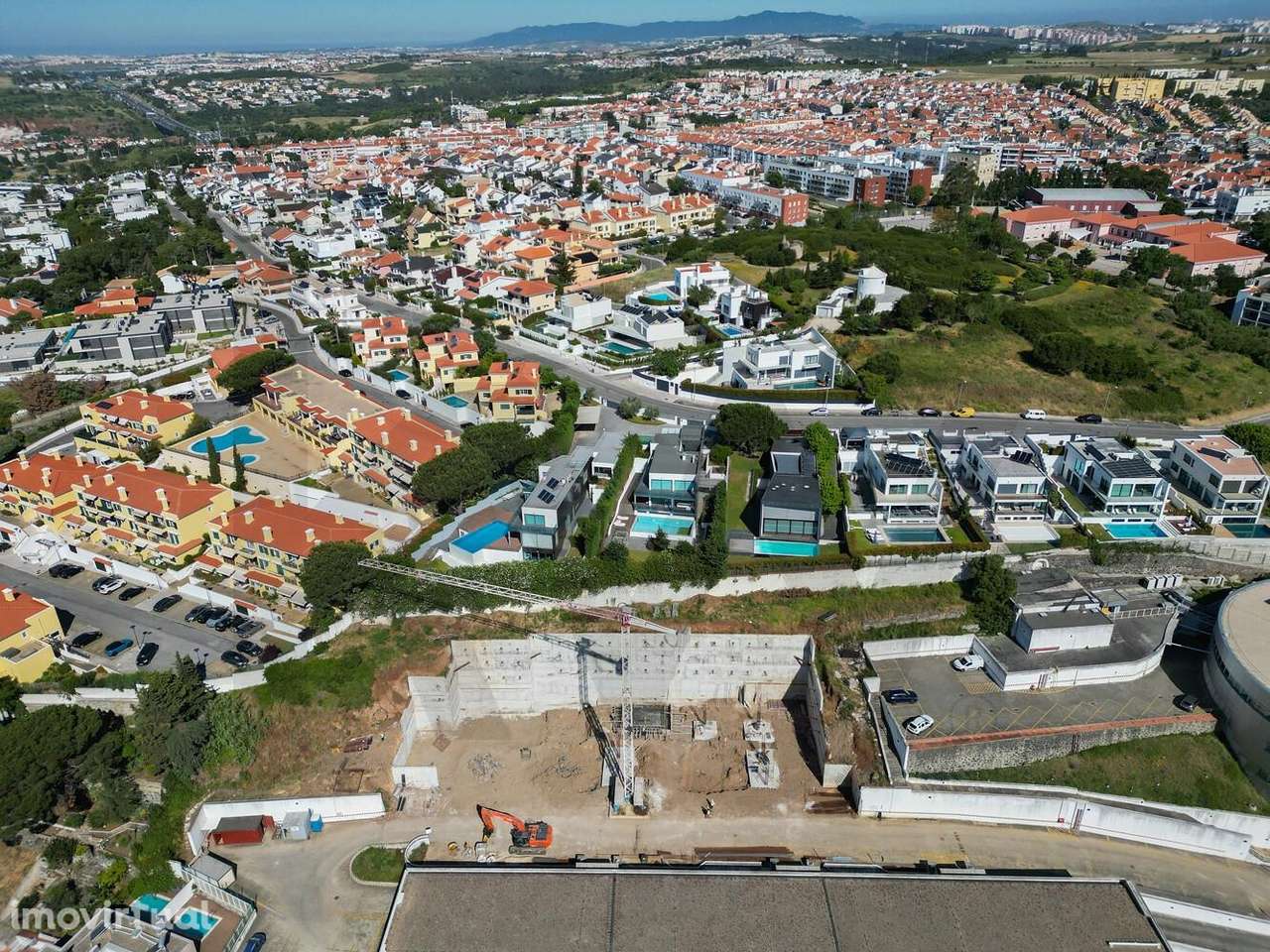 Descubra a exclusividade deste fantástico condomínio privado, situado - Grande imagem: 3/3