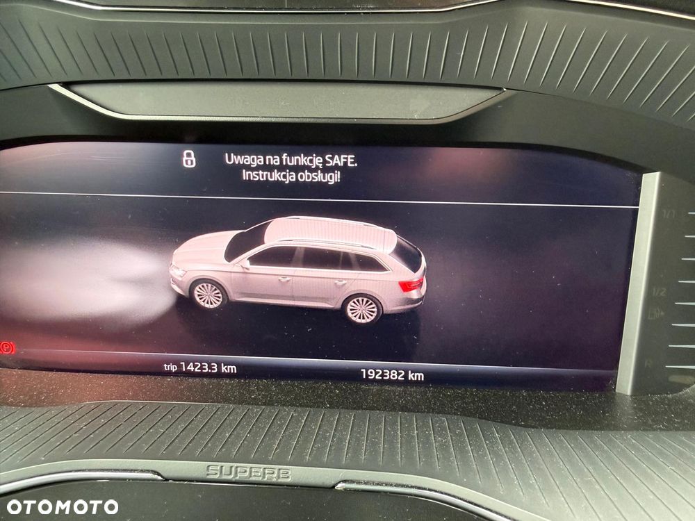Skoda Superb 2.0 TDI SCR 4x4 Ambition DSG - 31