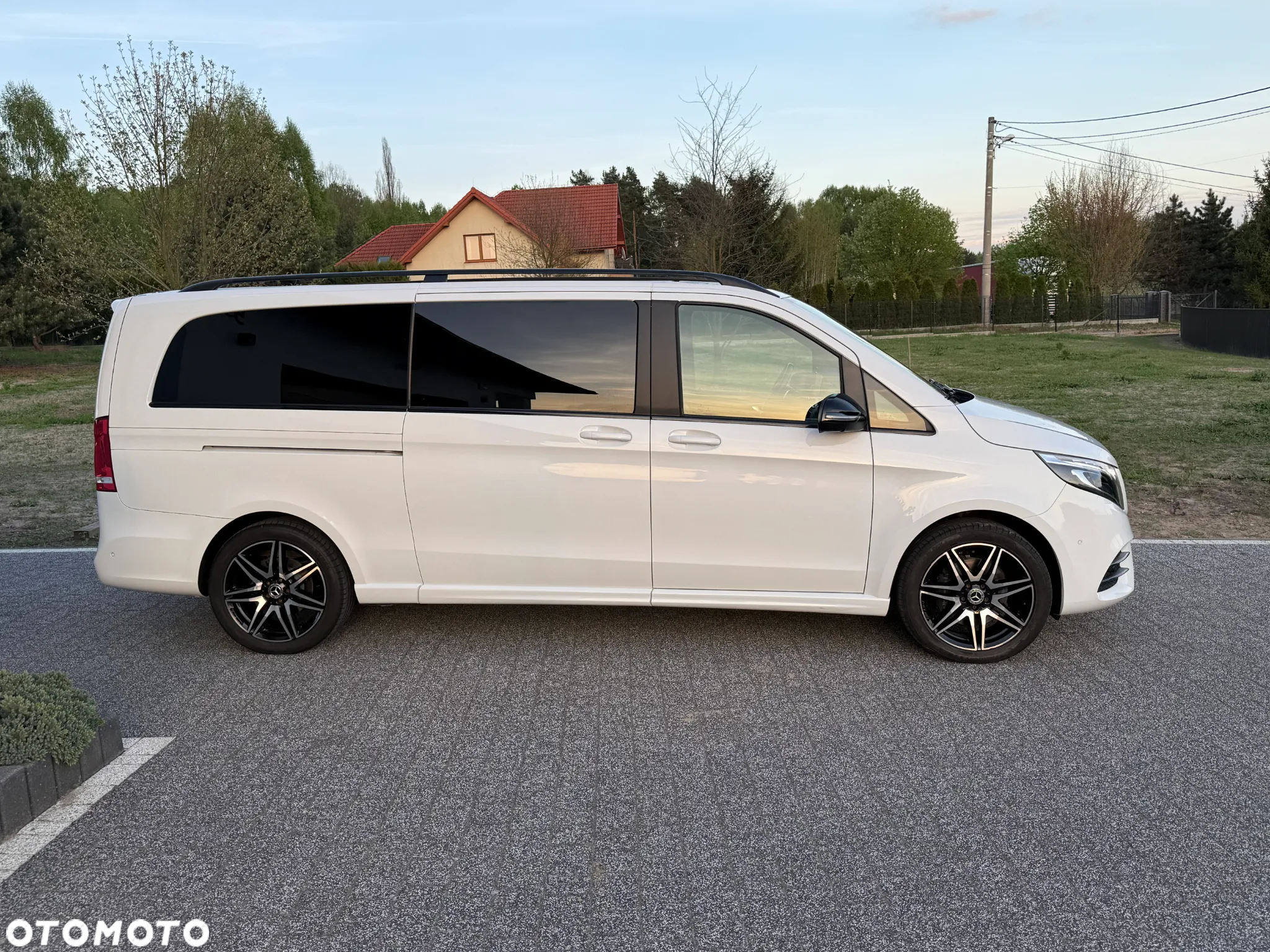 Mercedes-Benz Klasa V 300 d 4-Matic 9G-Tronic (ekstra d³) - 7