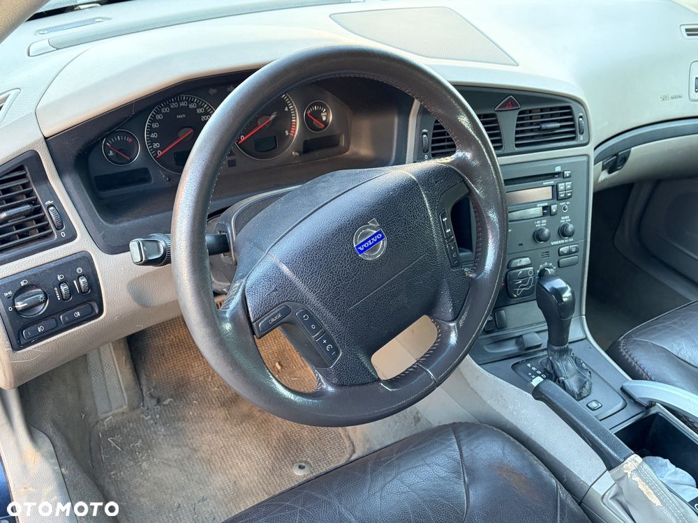 Volvo XC 70 2.4 AWD Automatik Momentum - 8
