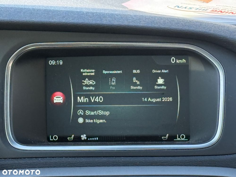 Volvo V40 T3 Momentum - 14