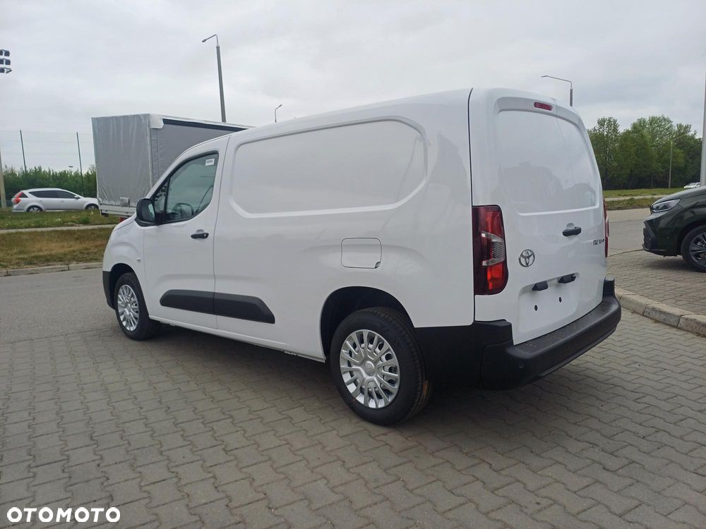 Toyota Proace City - 7