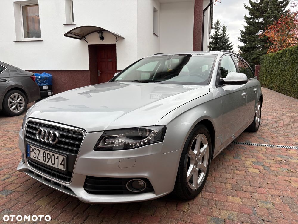 Audi A4 Avant - 11