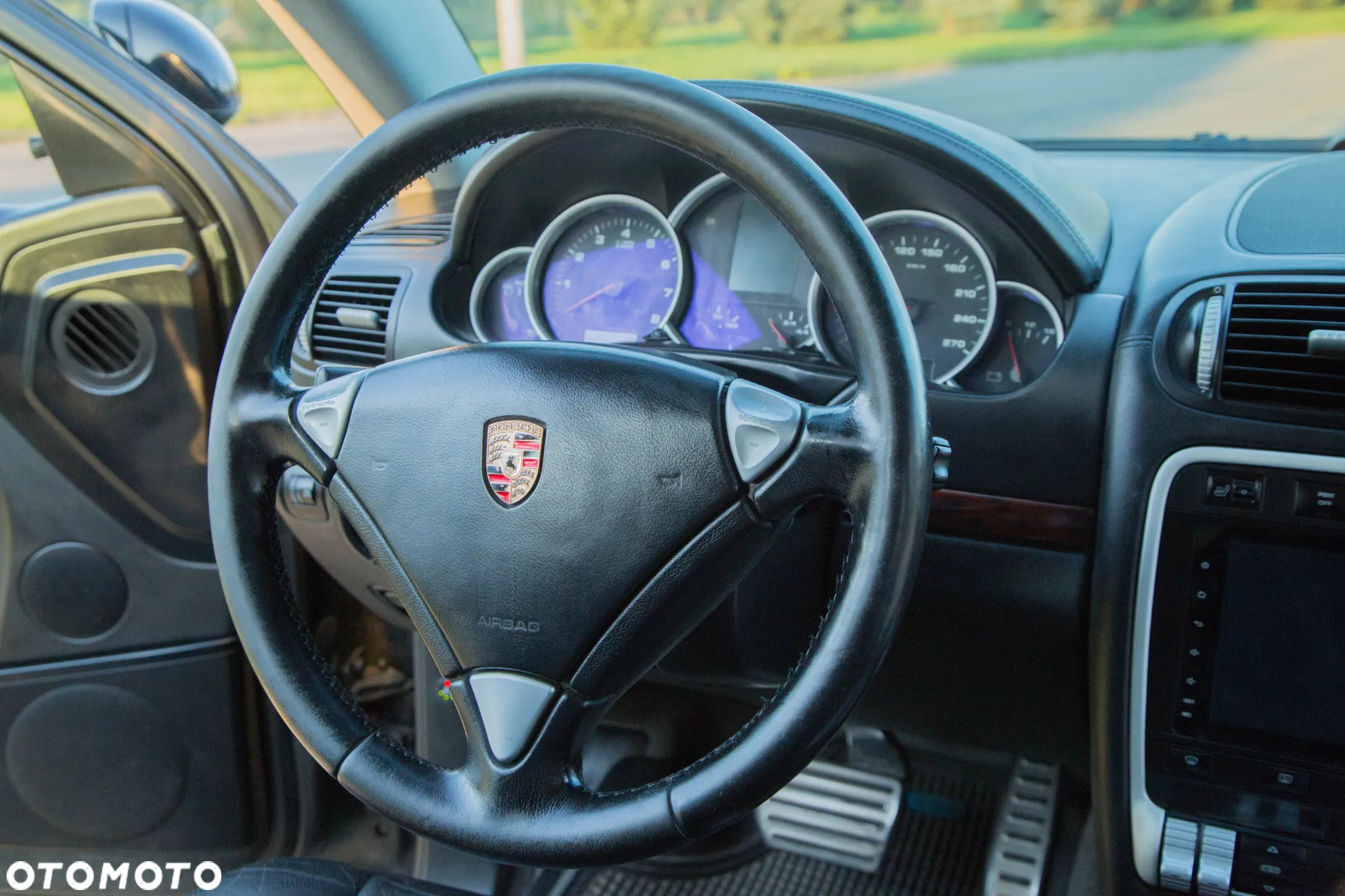 Porsche Cayenne - 16