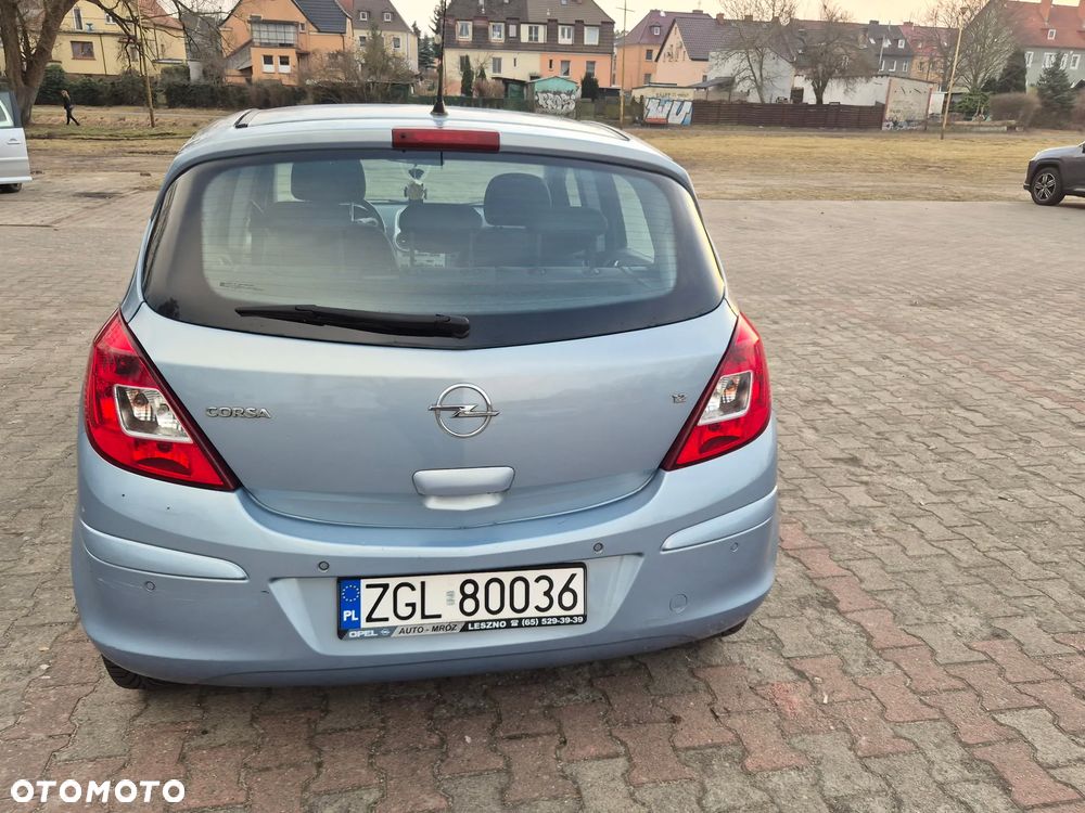 Opel Corsa 1.2 16V Cosmo EasyTronic - 5
