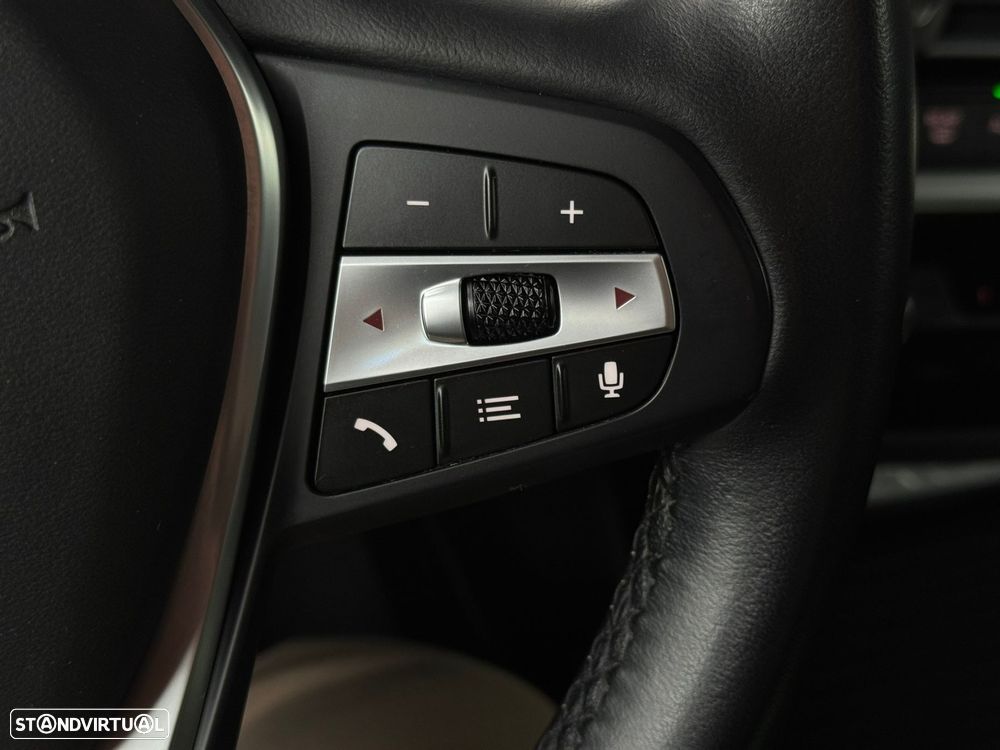 BMW X3 30 e xDrive Advantage - 32