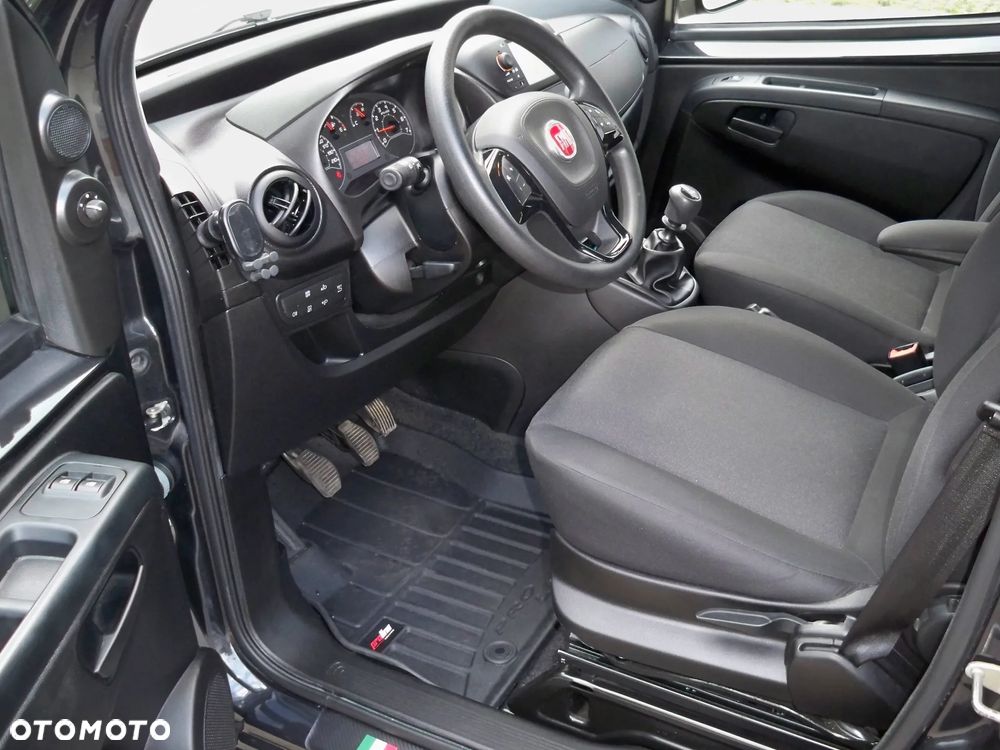 Fiat Qubo 1.4 8V Lounge - 11