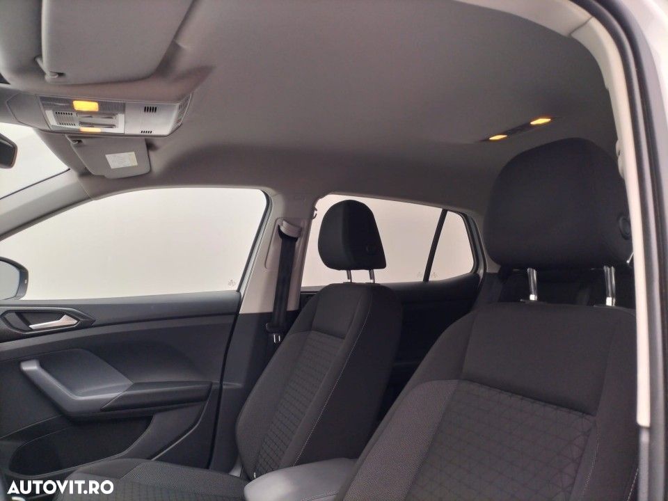 Volkswagen T-Cross - 12