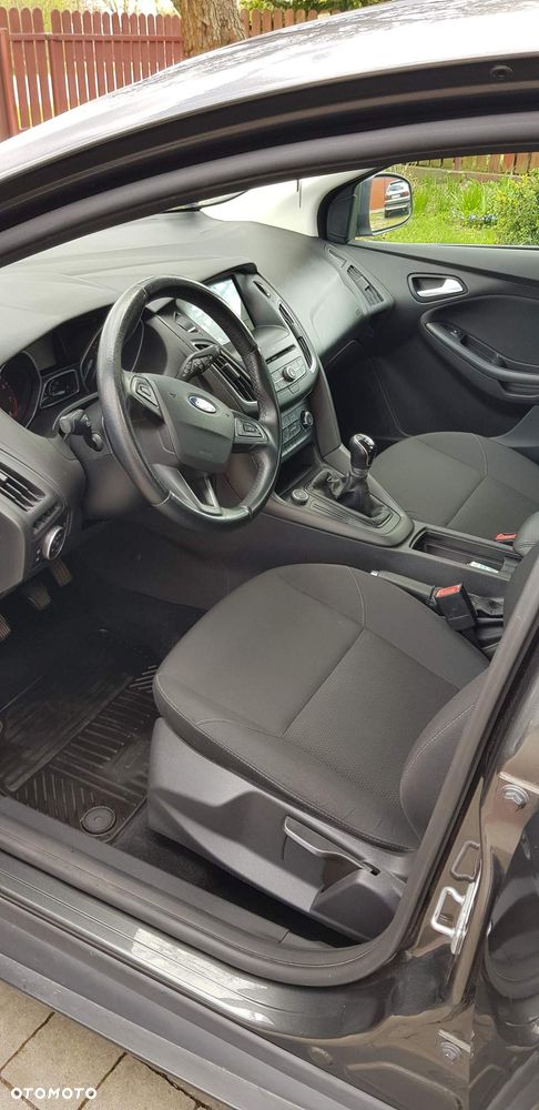Ford Focus 1.6 SYNC Edition - 9